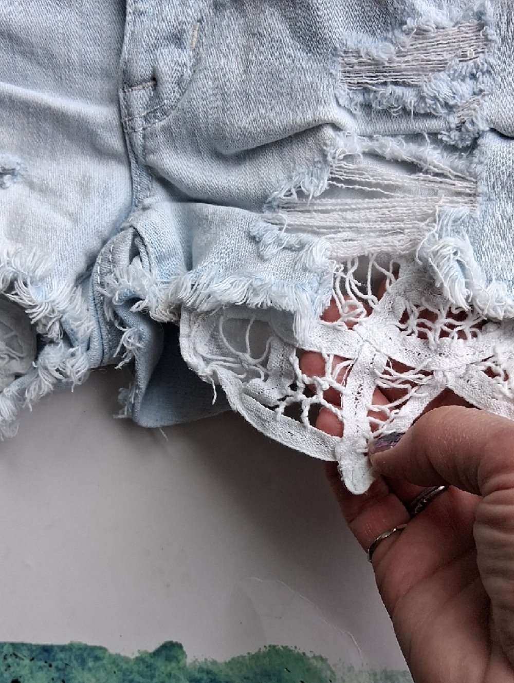 American Eagle Outfitters Light Blue Distressed Denim Shorts - Picture 4 of 6